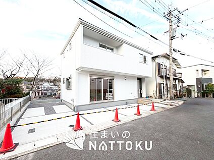 現地写真（前道含む外観）