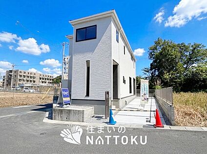 現地写真（前道含む外観）