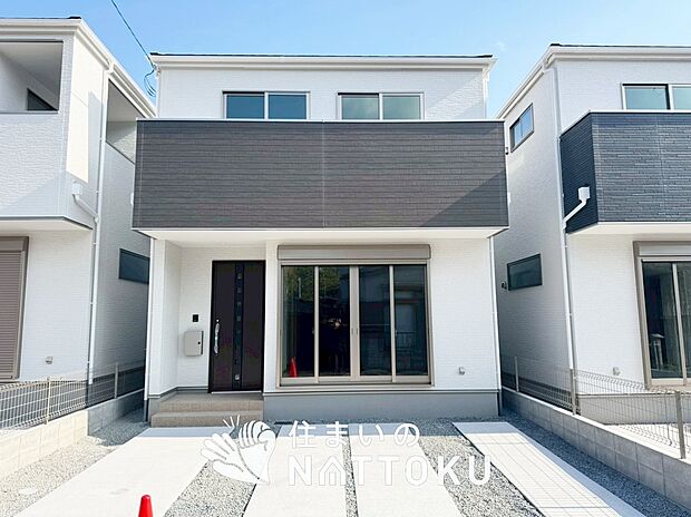 【現地写真（外観）【２号地】】断熱性、気密性を高める工夫で一年中ずっと心地よく暮らせる、高気密・高断熱です。