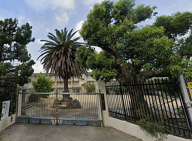 松原市立布忍小学校（約700m）