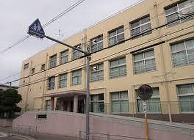 大阪市立敷津浦小学校(約220m)