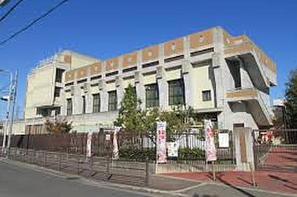 大阪市立茨田小学校 880ｍ(徒歩11分)