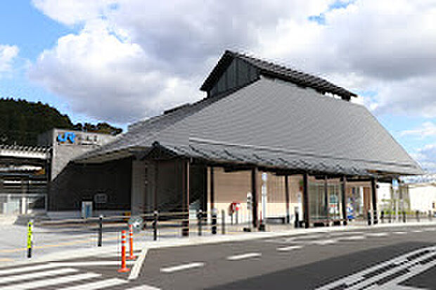 ＪＲ草津線「甲南駅」（約480m）