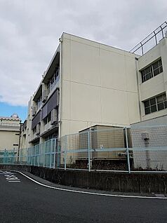 島本町立第一小学校 730ｍ(徒歩10分)