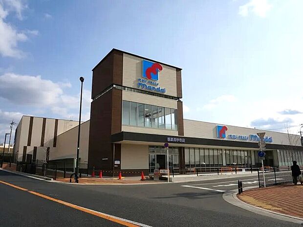 万代寝屋川宇谷店(約1,500m)