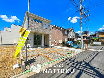 現地写真（前道含む外観）