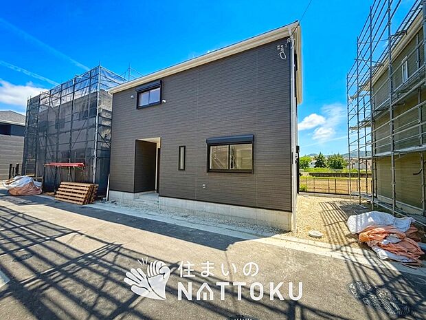 【現地写真（街並み）】住宅性能表示制度で４分野６項目で最高等級取得で安心できます。