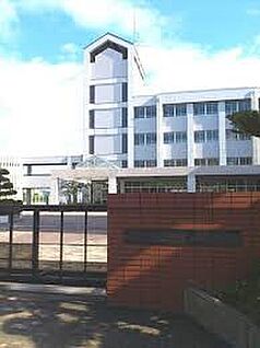高槻市立阿武山中学校 1607ｍ(徒歩21分)