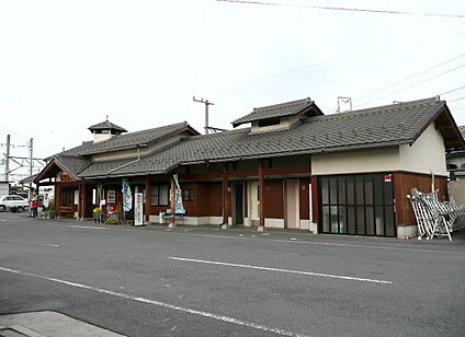 近江鉄道本線「五箇荘駅」 3040m(徒歩38分)