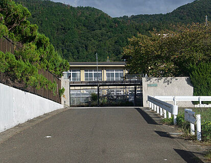 京都市立大宅中学校 960ｍ(徒歩12分)