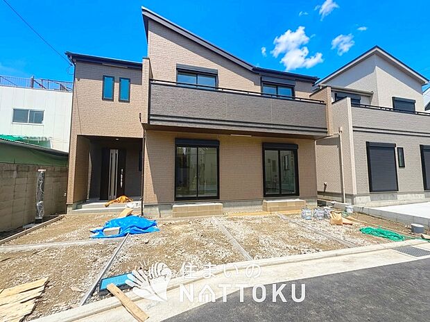 【現地写真（街並み）】耐震等級最高「３」取得で基準の１.５倍の性能・耐震強度で安心できます。


