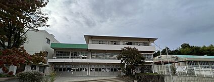 河内長野市立三日市小学校 970ｍ(徒歩13分)