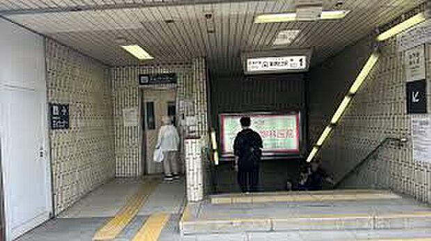 地下鉄烏丸線「鞍馬口駅」（約1,600m）