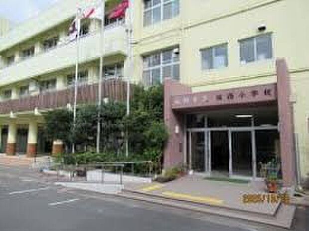 亀岡市立城西小学校（約720m）