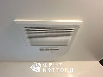 電気式浴室暖房換気乾燥機