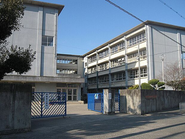 交野市立第四中学校（約1,200m）