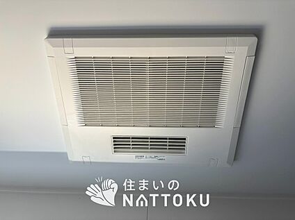 電気式浴室暖房換気乾燥機