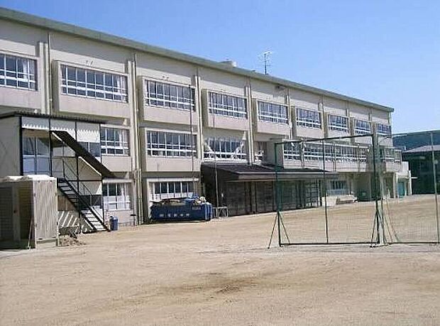 河内長野市立長野中学校（約350m）