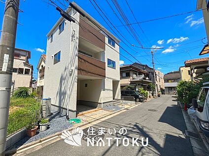 現地写真（前道含む外観）