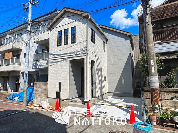 【現地写真（外観）】耐震等級最高「３」取得で基準の１.５倍の性能・耐震強度で安心できます。