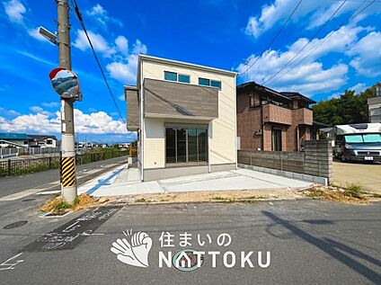現地写真（前道含む外観）