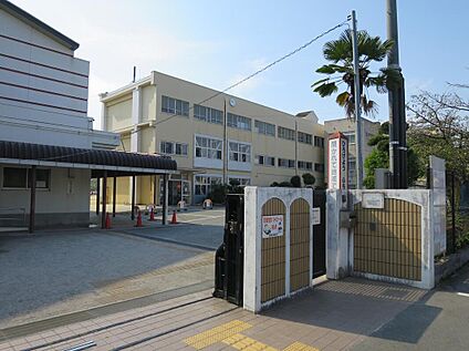 羽曳野市立西浦小学校 2200ｍ(徒歩28分)