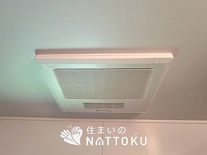 電気式浴室暖房換気乾燥機