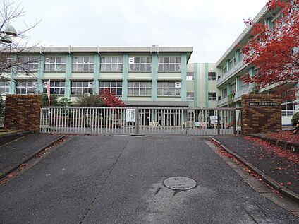 湖南市立石部南小学校 700ｍ(徒歩9分)