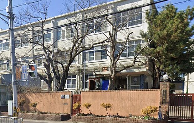 京都市立勧修小学校(約960m)