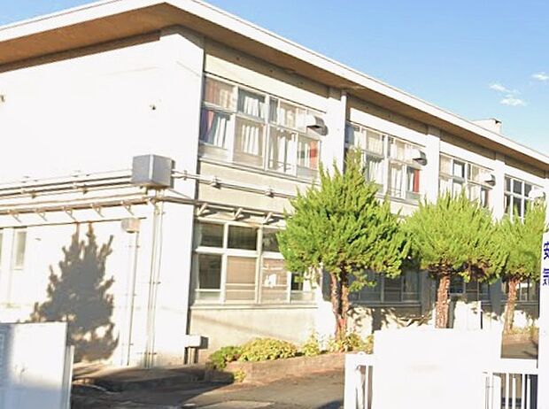 舞鶴市立中筋小学校(約300m)