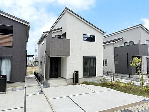 【11号棟　外観】
JR「五井」駅から徒歩5分の希少高い新築分譲住宅が最終2邸となりました！