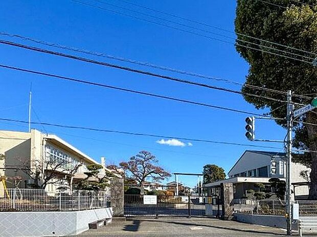 柏市立柏第二小学校（約637m）