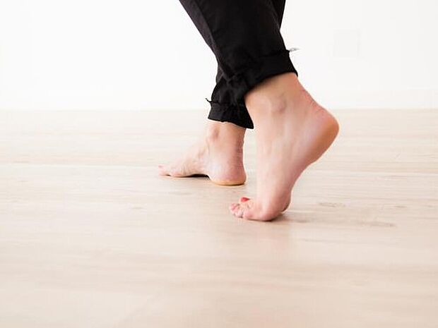 【【床暖房】】部屋全体を効率よく暖める床暖房を、リビング・ダイニングに設置。空気の対流が起こらず、ホコリやチリの飛散を抑えます。
※一部住戸のみ