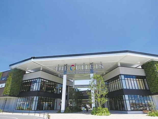 アウトレット湘南平塚（約8,800m）