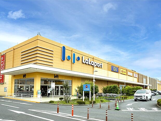 ららぽーと新三郷（約5,570m）