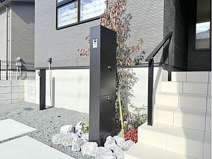 【モデルハウス26号棟　宅配ボックス】