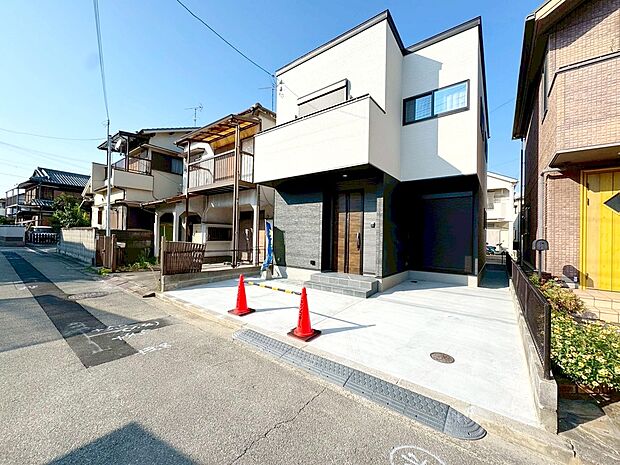 前面道路 (撮影日:2025/9/1)