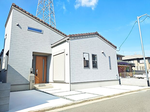 【外観】（撮影日：2025.11.10）