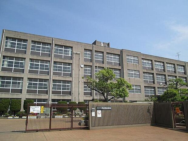 平岡南中学校