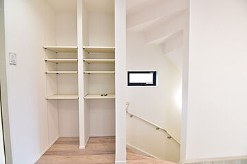 GRACE WOOD OR 上末吉 その他