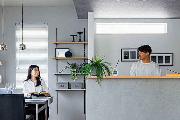 【【ハイオープンキッチン】】家事をしながら家族の顔が見えるハイオープンキッチン。コミュニケーションがしっかり取れます。