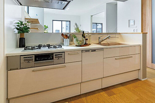 【【キッチン/トクラスBb】】使いやすさと美しさを追求し、料理をするのが楽しみになるキッチンです。デザイン性はもちろん機能性も高く、お手入れも簡単です。