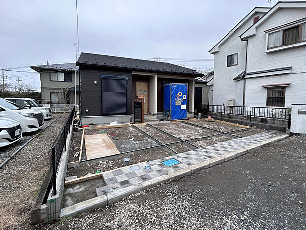 【現地写真】　西武池袋線「武蔵藤沢」駅まで徒歩23分、「入間市」駅まで徒歩25分。小中学校が徒歩10分圏内のエリア