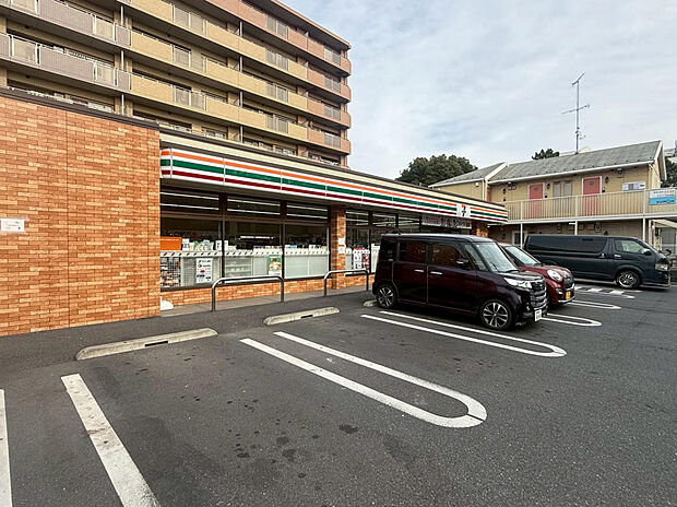 セブンイレブン 幕張西店(約604m)