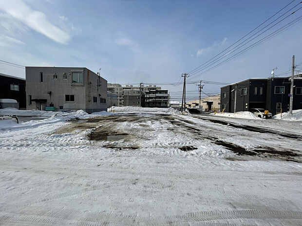 現場写真 (4)号棟東側から撮影