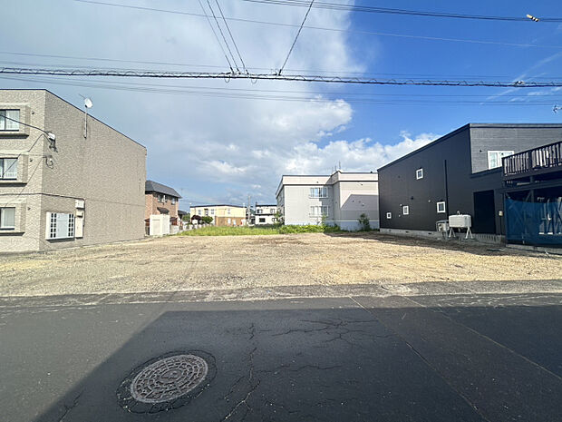 販売現地