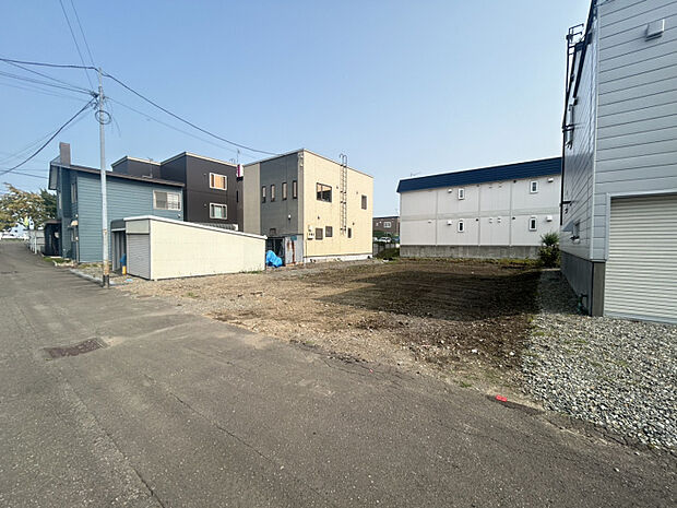 現地写真（右:1号棟、左2号棟）　
