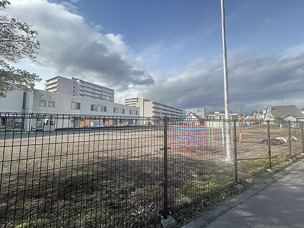 認定こども園つばさ（約300m）