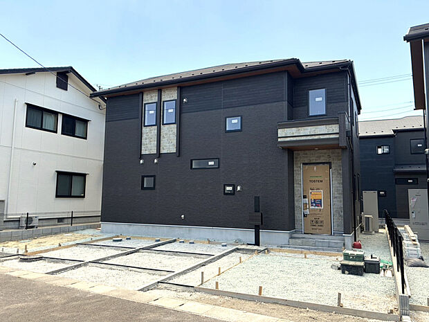 【【2号棟外観北側】】4LDK＋カースペース並列3台仙台空港鉄道「美田園」駅まで徒歩19分
