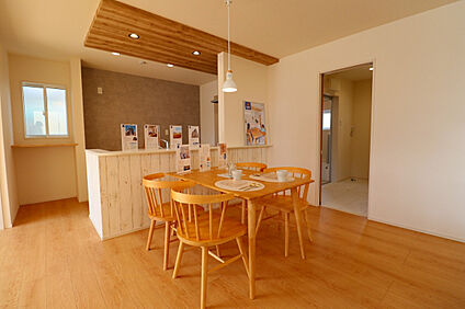 【2号棟LDK/20帖】